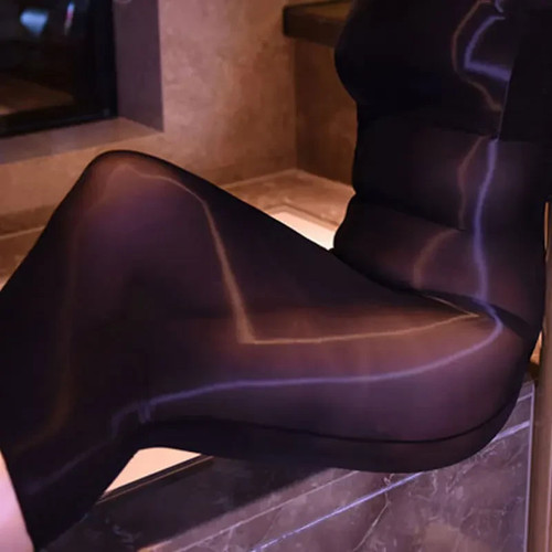 Glänzendes kleid turtleneck - glänzendes,